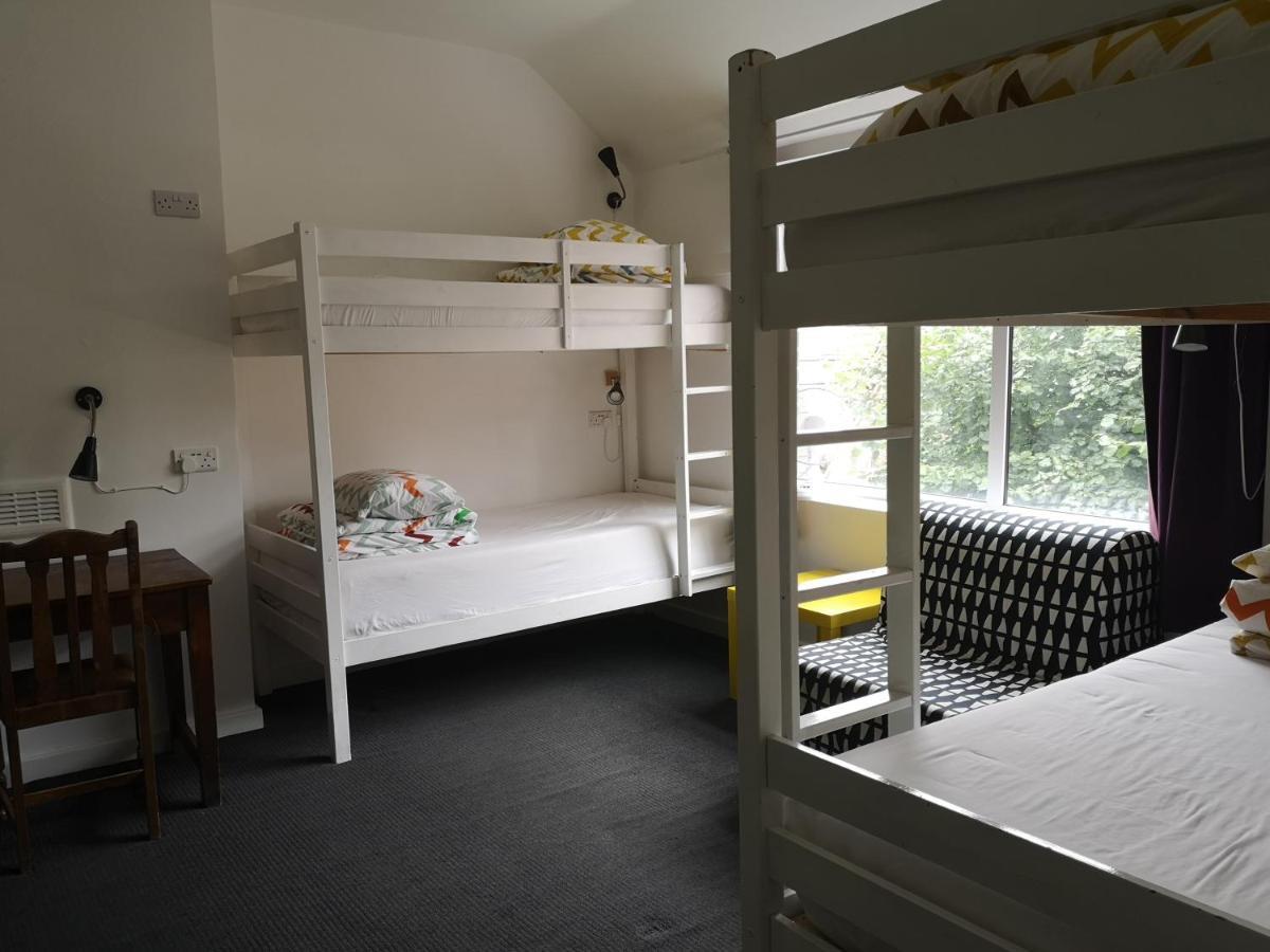 Igloo Hybrid Hostel Nottingham Bagian luar foto