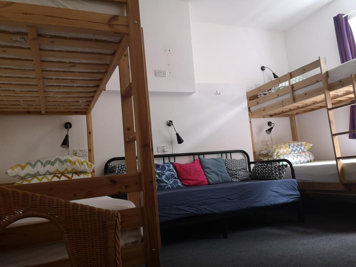 Igloo Hybrid Hostel Nottingham Bagian luar foto