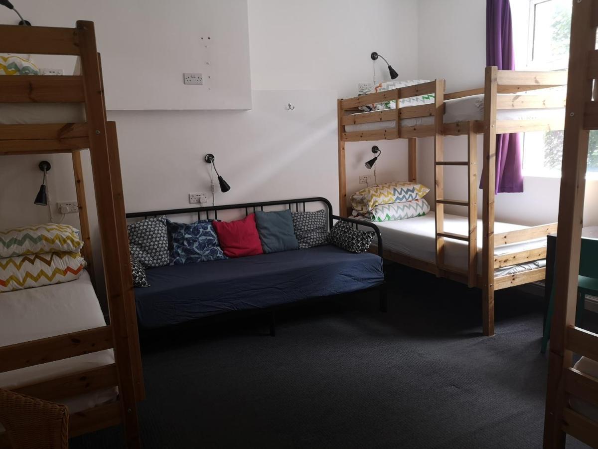 Igloo Hybrid Hostel Nottingham Bagian luar foto