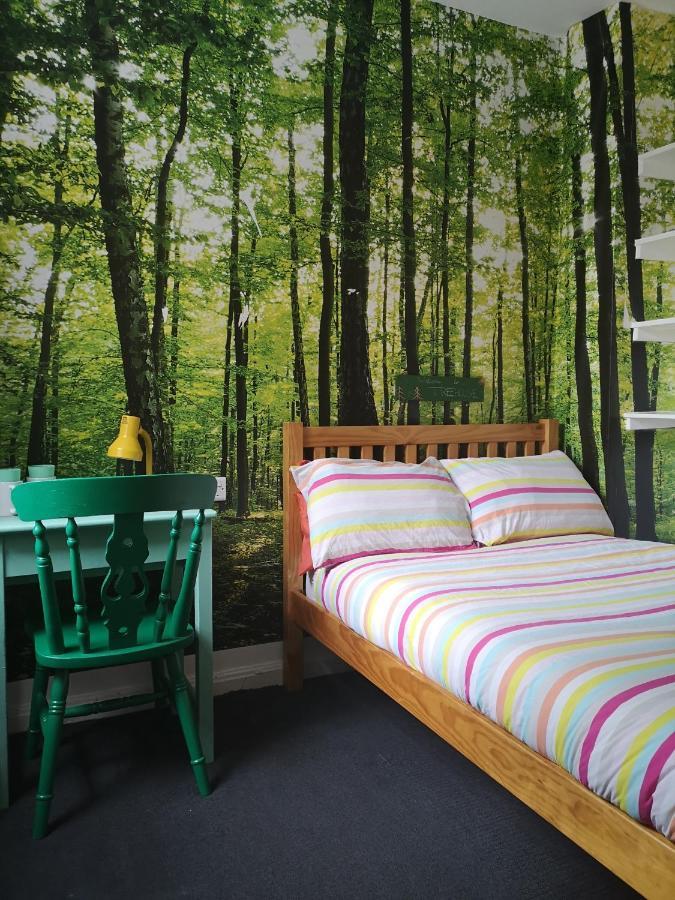 Igloo Hybrid Hostel Nottingham Bagian luar foto