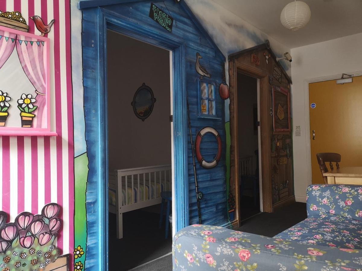 Igloo Hybrid Hostel Nottingham Bagian luar foto