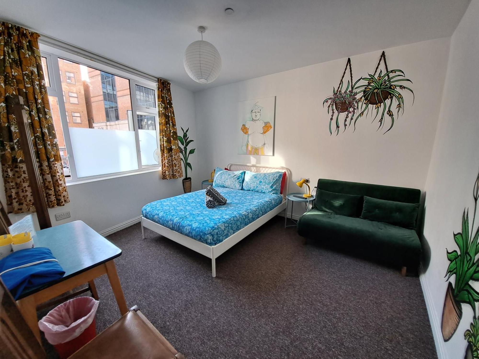 Igloo Hybrid Hostel Nottingham Bagian luar foto